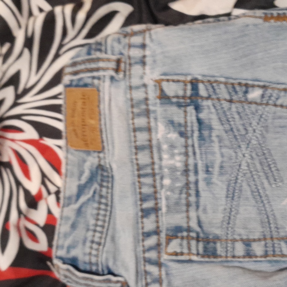 Pants - Picture 8 of 11